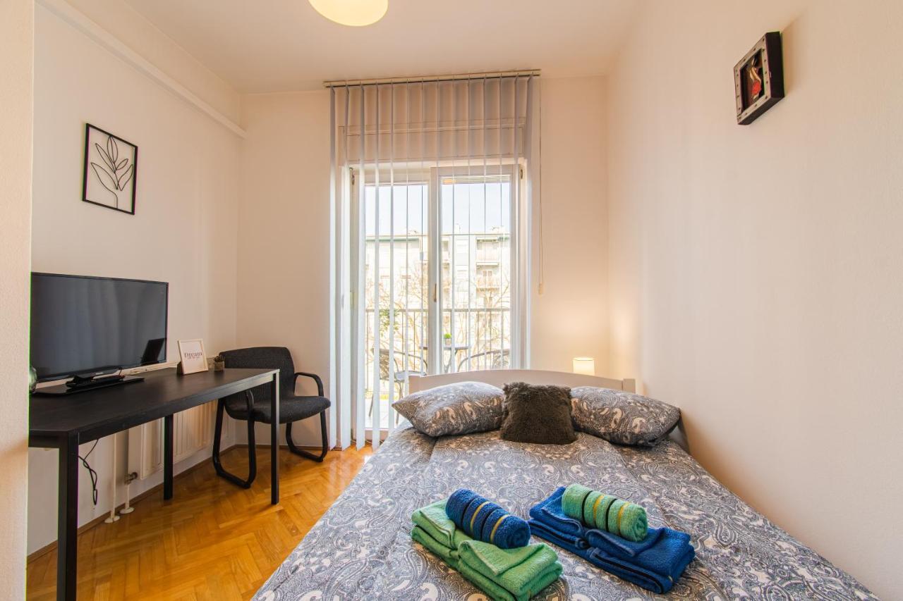 Flexible Selfcheckins 47 - Zagreb - Two Loggia - New - 3 Beedroms - 2 Wc Apartment Luaran gambar